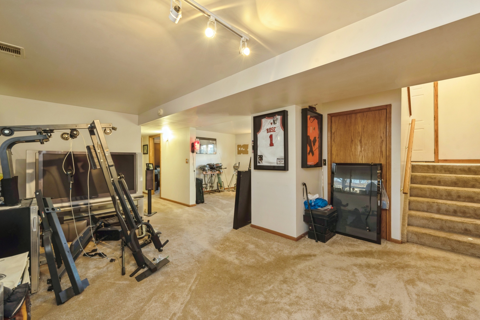 2507 Crystal Lake Road Cary, IL 60013 - Photo 10 of 18 a view of a room with gym equipment