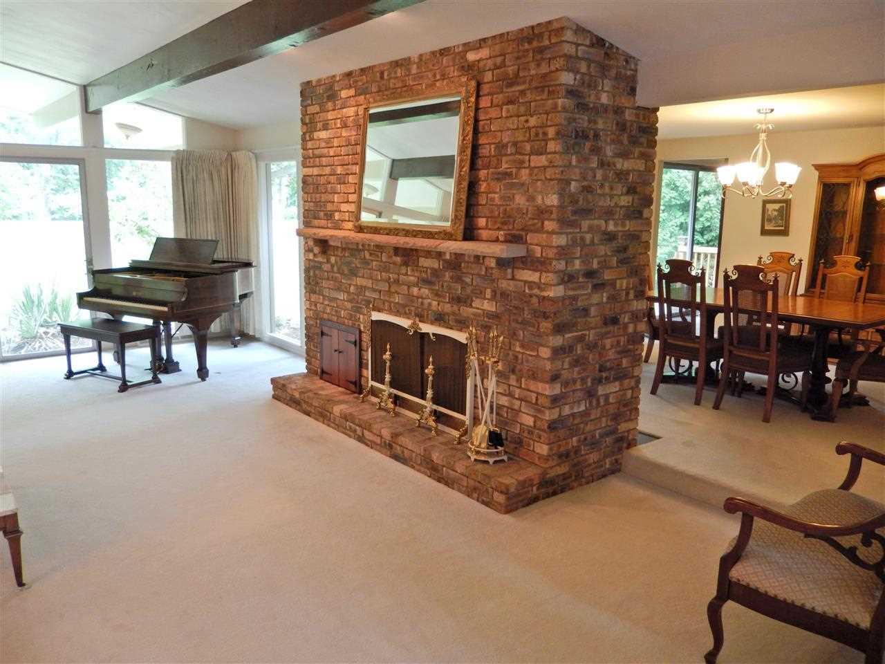 5616 Old Mill Road Fort Wayne, IN 46807 - Photo 4 of 29