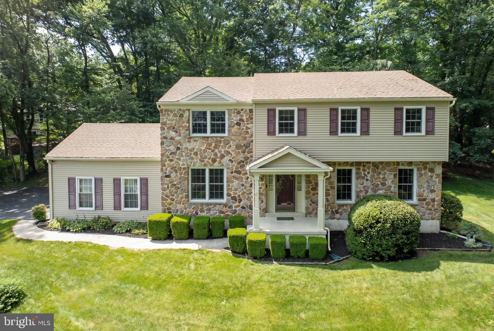 520 Peck Road Downingtown, PA 19335 - Photo 2 of 36