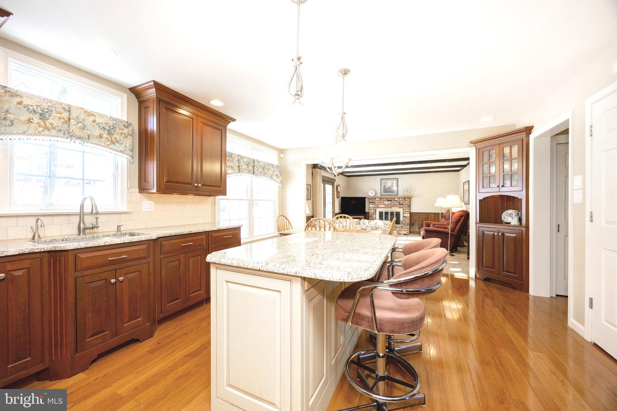 520 Peck Road Downingtown, PA 19335 - Photo 6 of 36