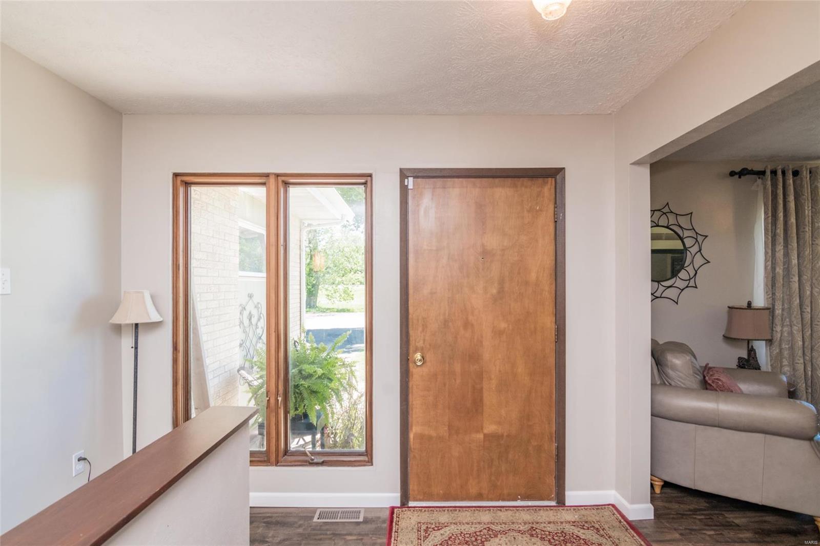 3307 Bluff Road Edwardsville, IL 62025 - Photo 2 of 42 Gallery Image 2