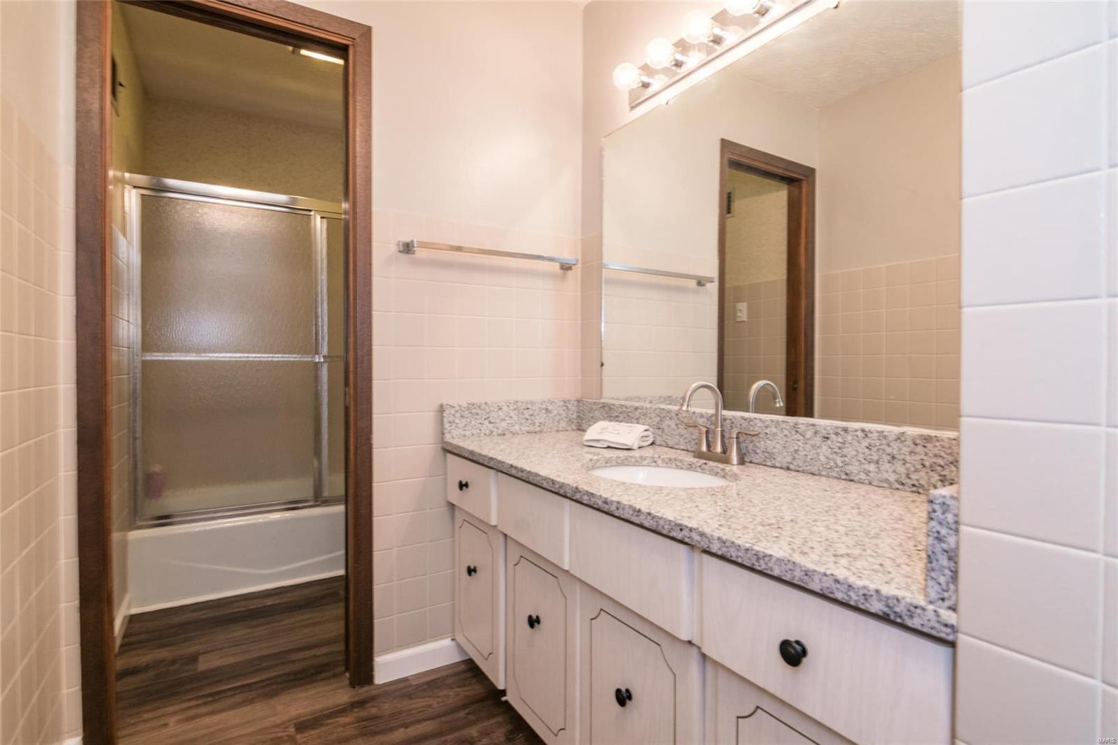3307 Bluff Road Edwardsville, IL 62025 - Photo 18 of 42 Gallery Image 18