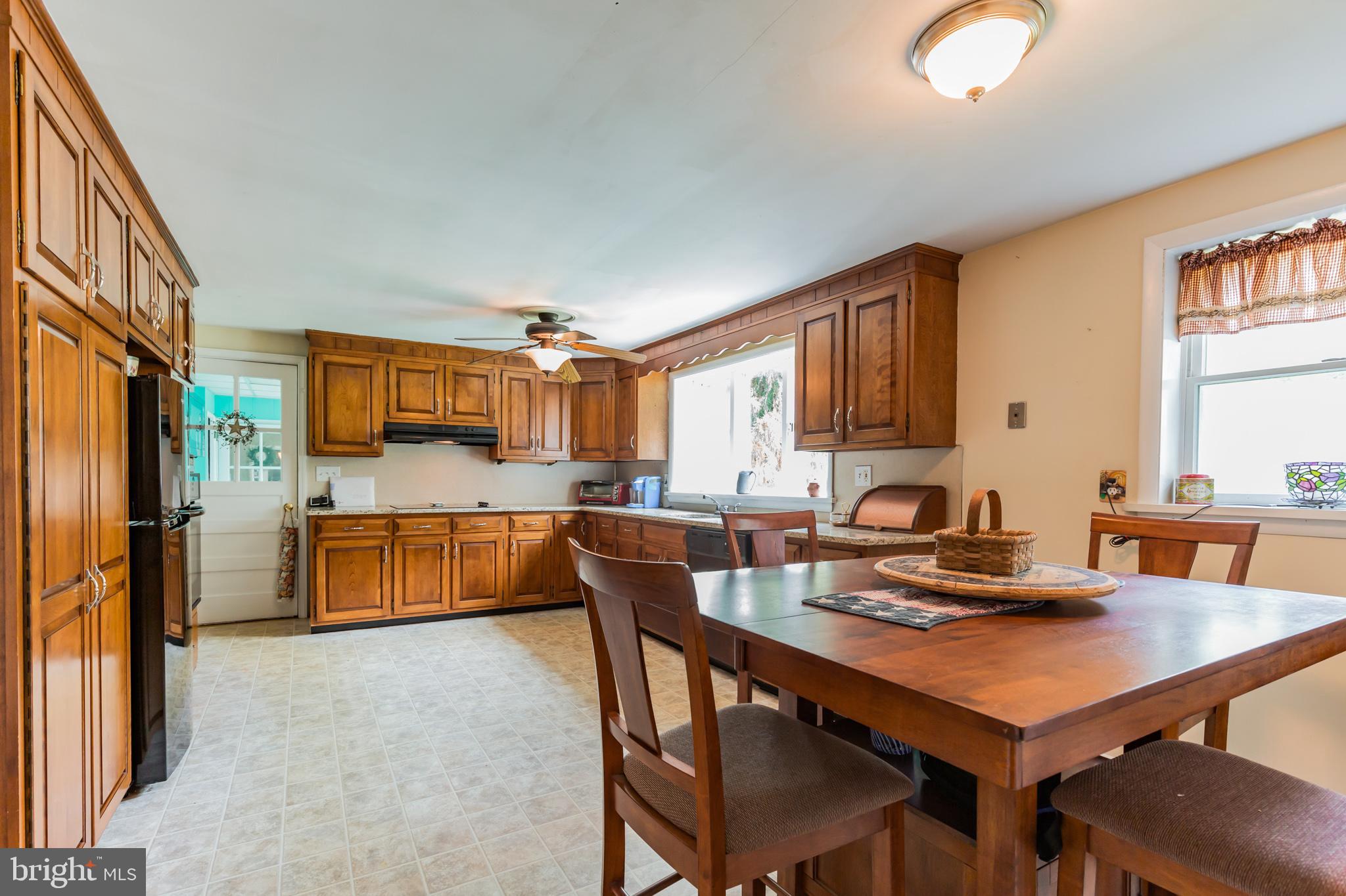87 Hill Church Road Spring City, PA 19475 - Photo 9 of 29