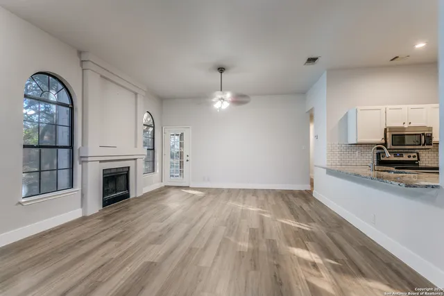 $2,000 | 13002 Cavern Park Drive, San Antonio, TX 78249