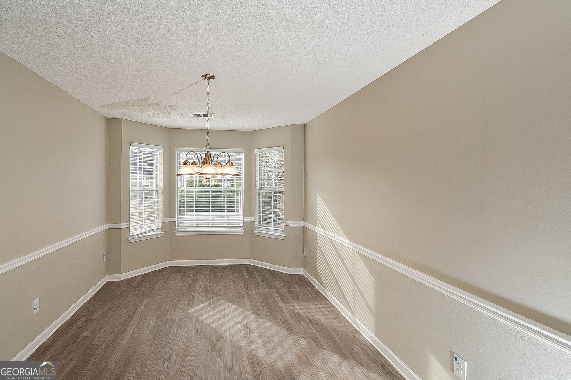 200 Teak Lane Fairburn, GA 30213 - Photo 7 of 17 a view of an empty room with a window
