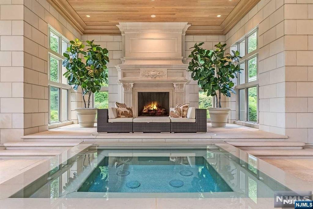 125 Chestnut Ridge Road Saddle River, NJ 07458 - Photo 18 of 49 Gallery Image 18