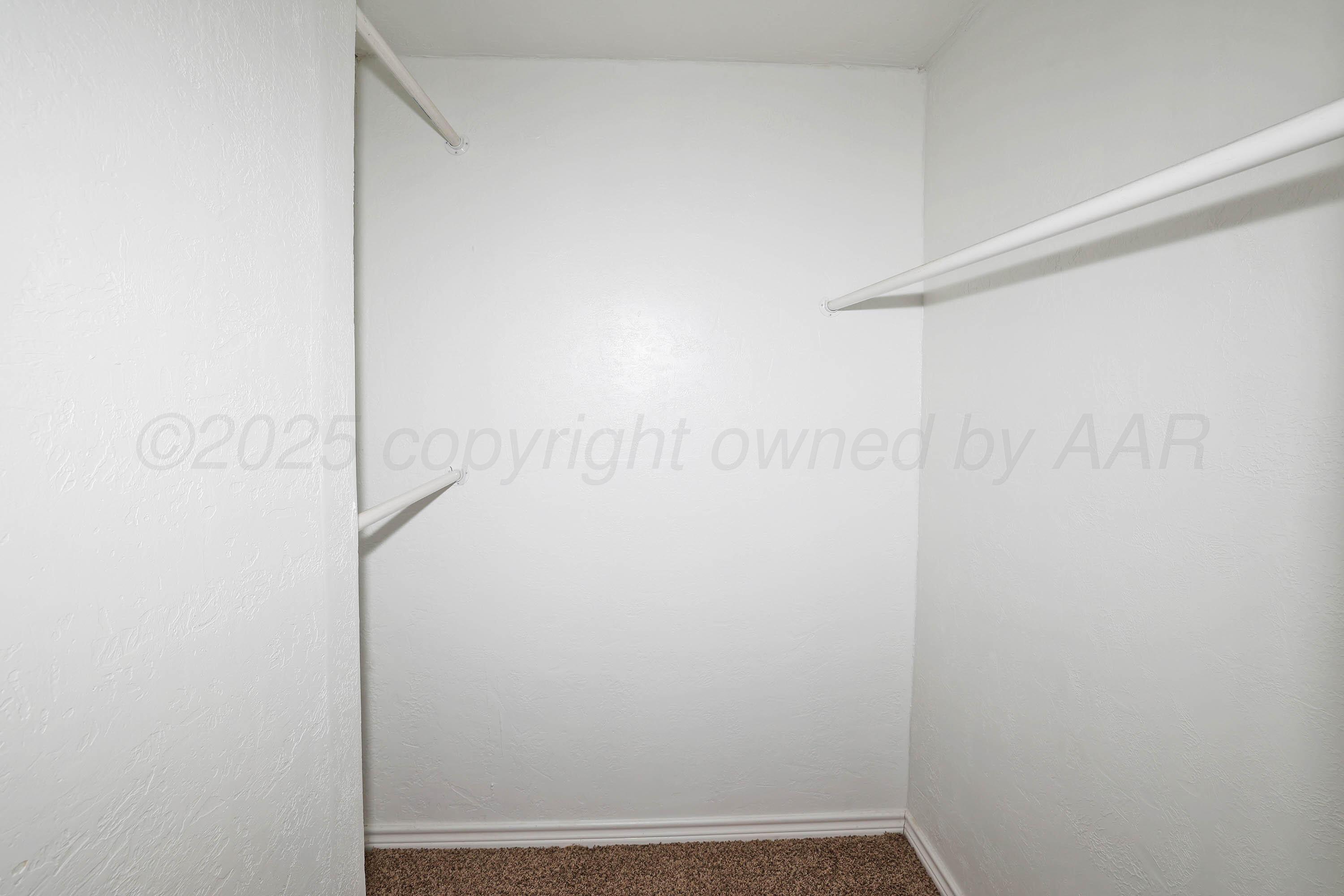 3905 South Tyler Street Amarillo, TX 79110 - Photo 17 of 25 16-Primary Closet