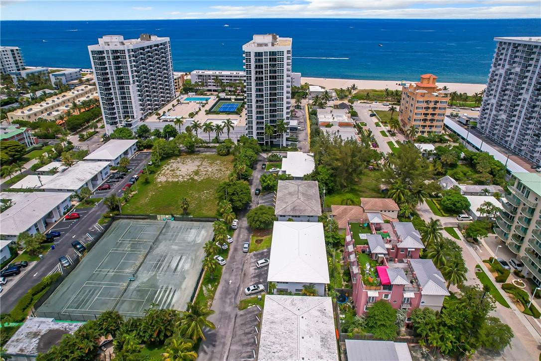 3208 Colony Club Road, Unit 2 Pompano Beach, FL 33062 - Photo 26 of 26 a picture of city view