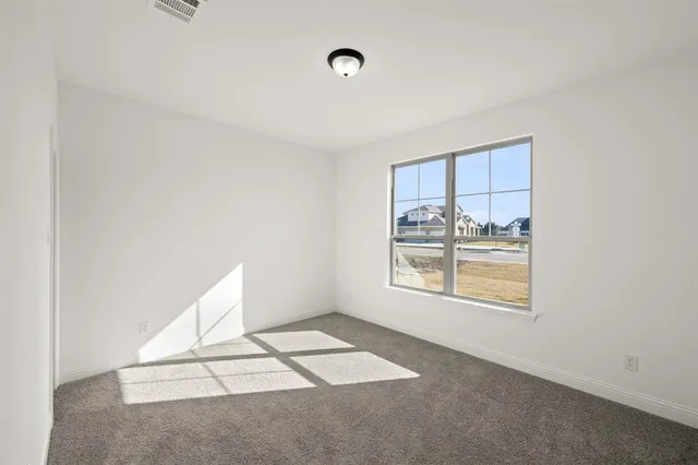 $587,484 | 205 Hollingsworth Lane, Glenn Heights, TX 75154