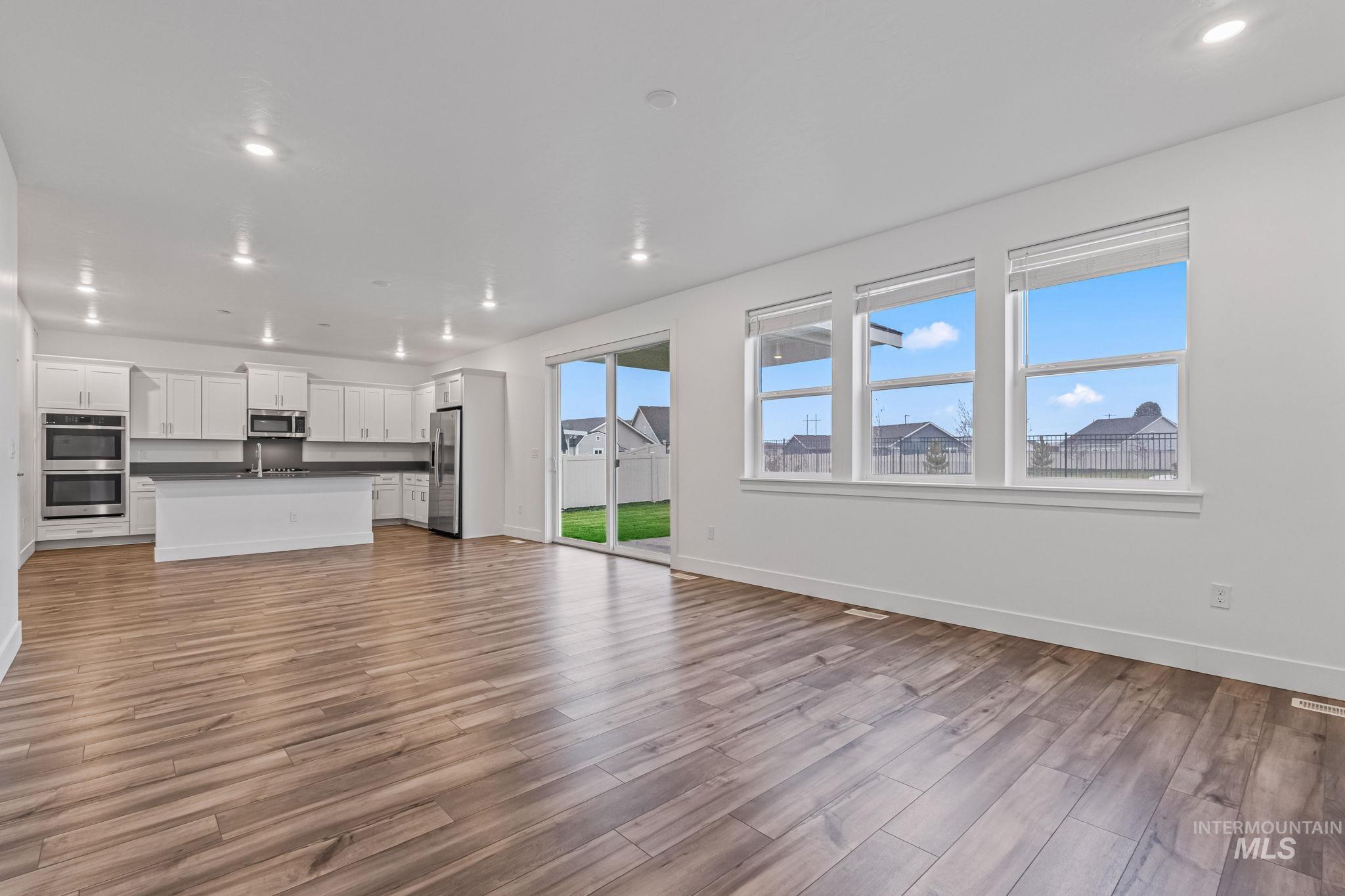 14370 Fractus Drive Caldwell, ID 83607 - Photo 6 of 42