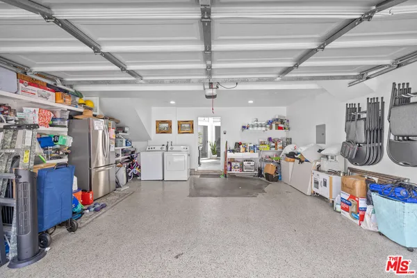 $565,000 | 11377 Osborne Place, Unit 6, Sylmar, CA 91342