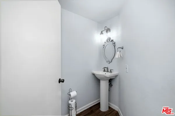 $565,000 | 11377 Osborne Place, Unit 6, Sylmar, CA 91342