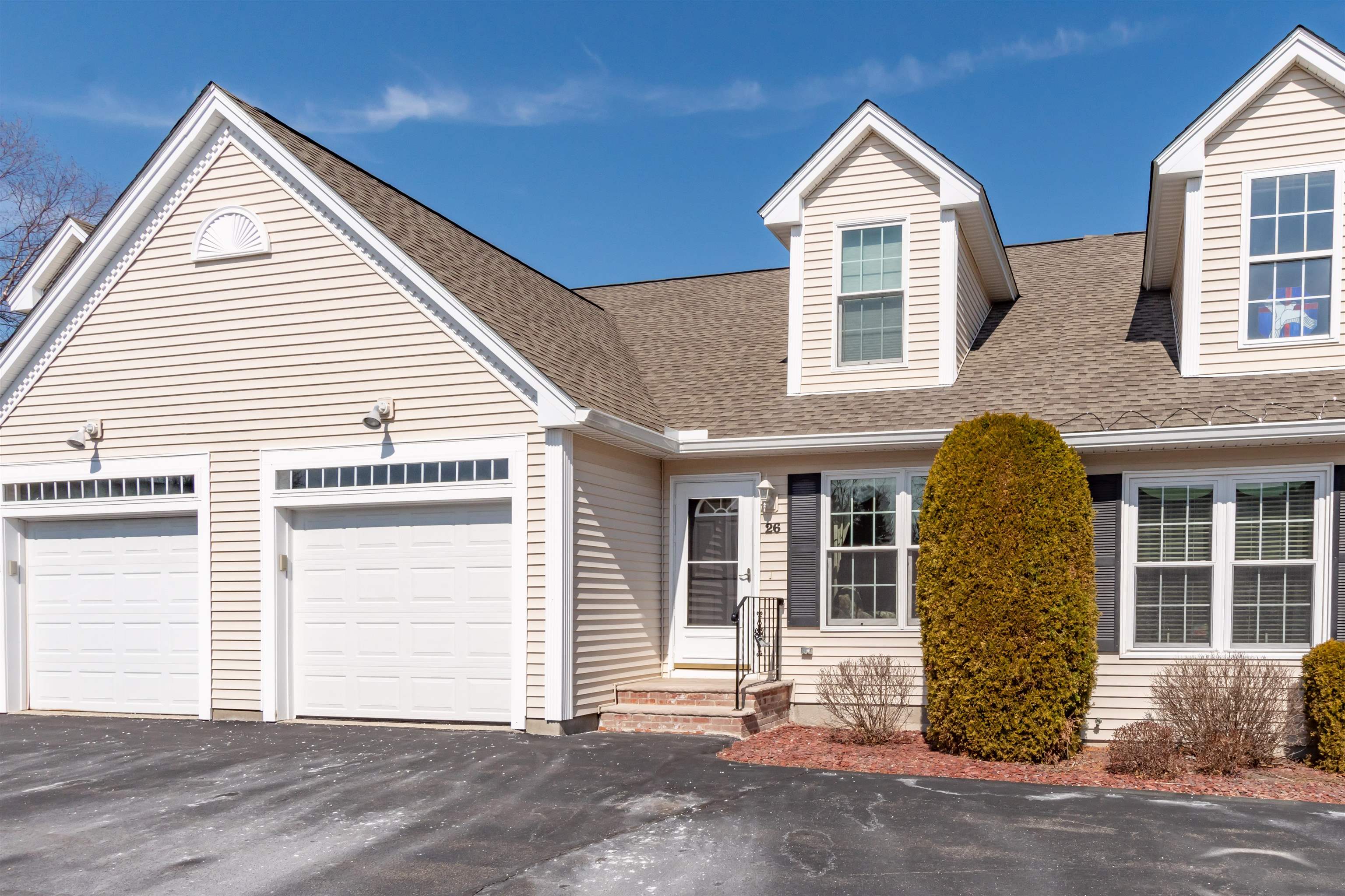 26 Pleasant Street Windham, NH 03087 - Photo 1 of 33