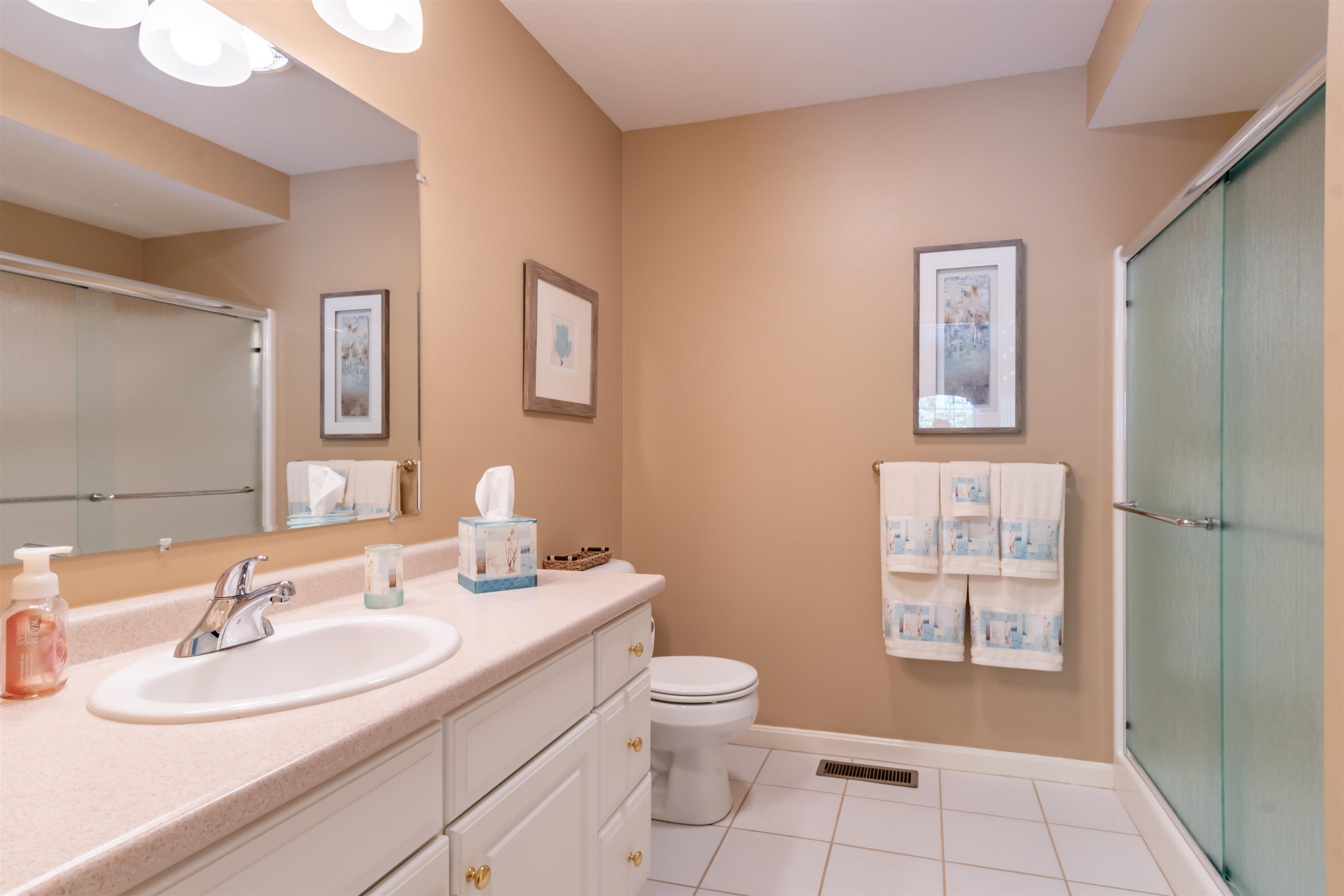 26 Pleasant Street Windham, NH 03087 - Photo 15 of 33