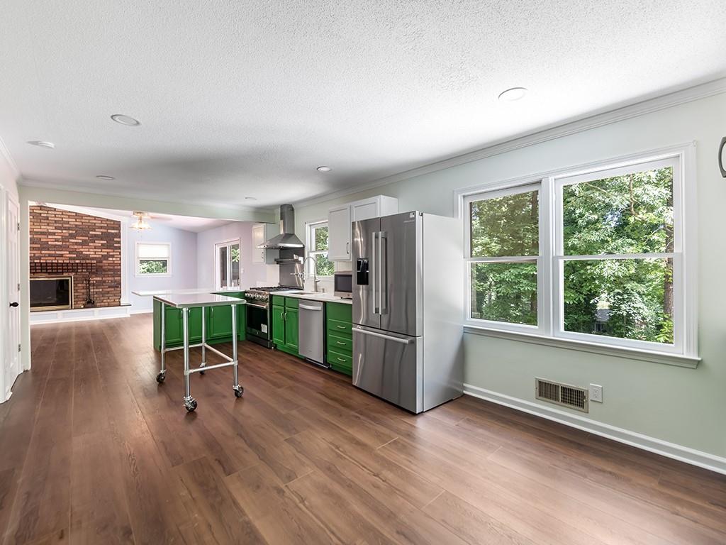 1179 Pathfinder Road Marietta, GA 30066 - Photo 5 of 23