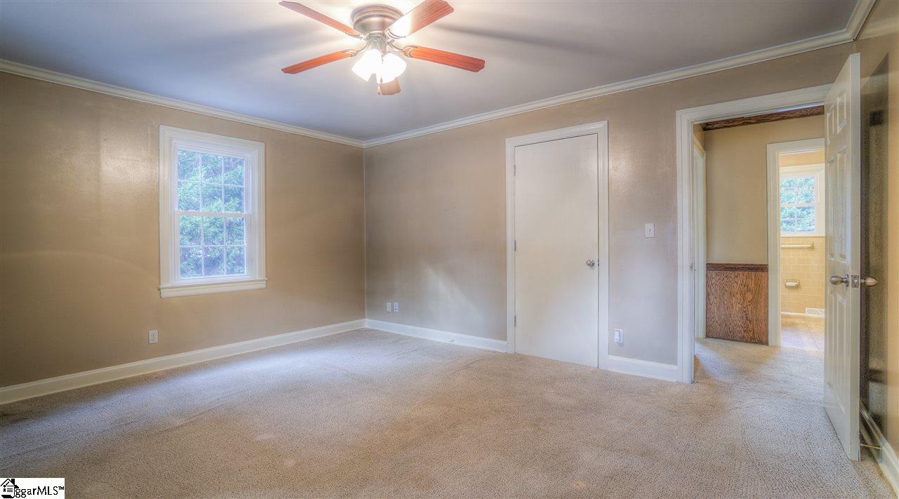 2305 East Lee Road Taylors, SC 29687 - Photo 11 of 27 Gallery Image 11