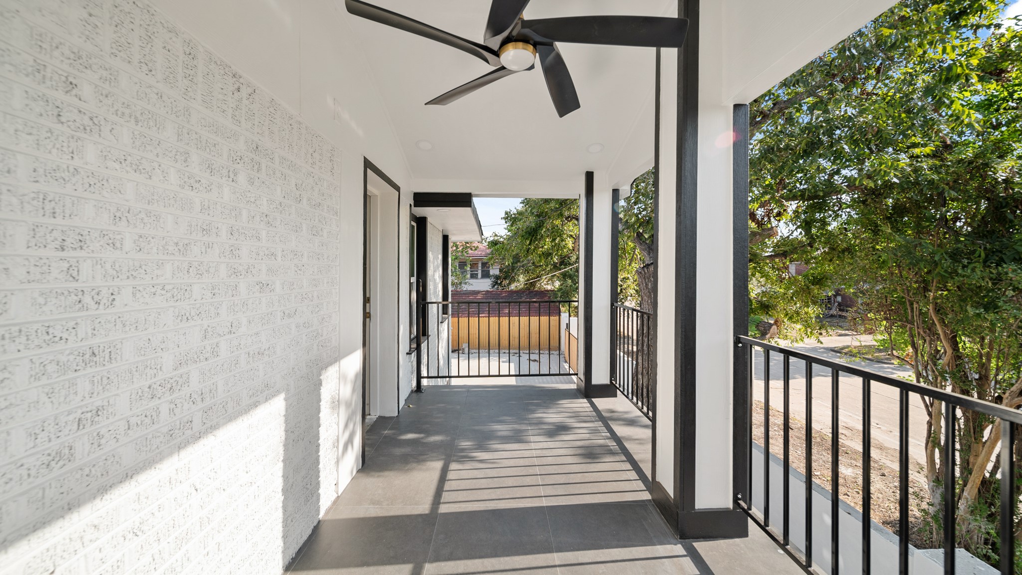 2119 Isabella Street Houston, TX 77004 - Photo 21 of 23 a view of a balcony