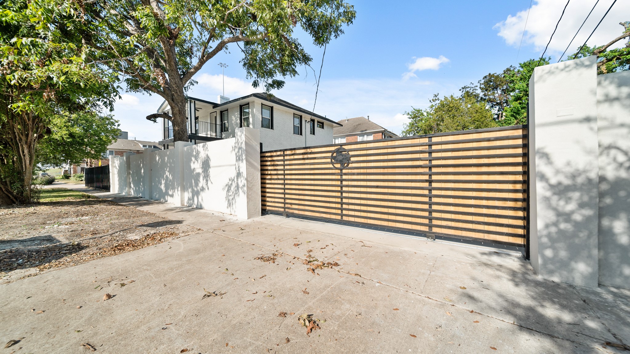 2119 Isabella Street Houston, TX 77004 - Photo 23 of 23 a view of a house with a yard and garage