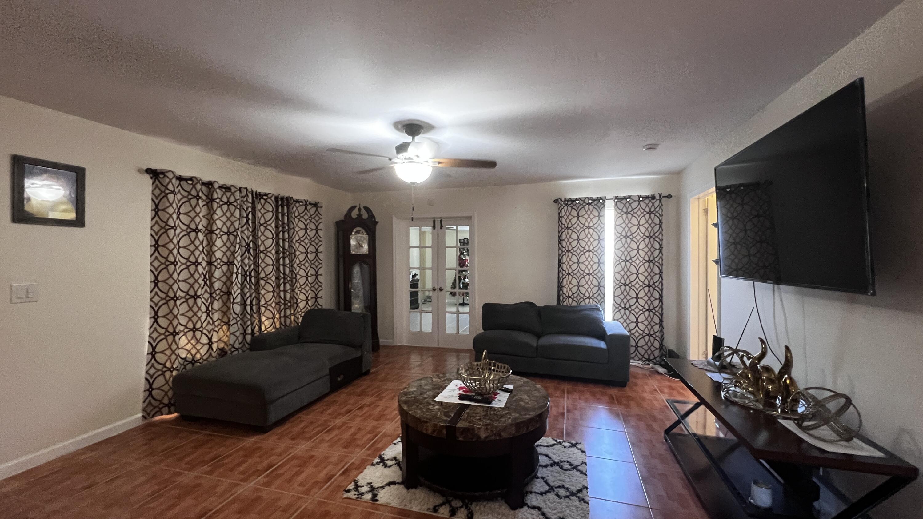 3029 Avenue T Riviera Beach, FL 33404 - Photo 14 of 32 IMG_7239