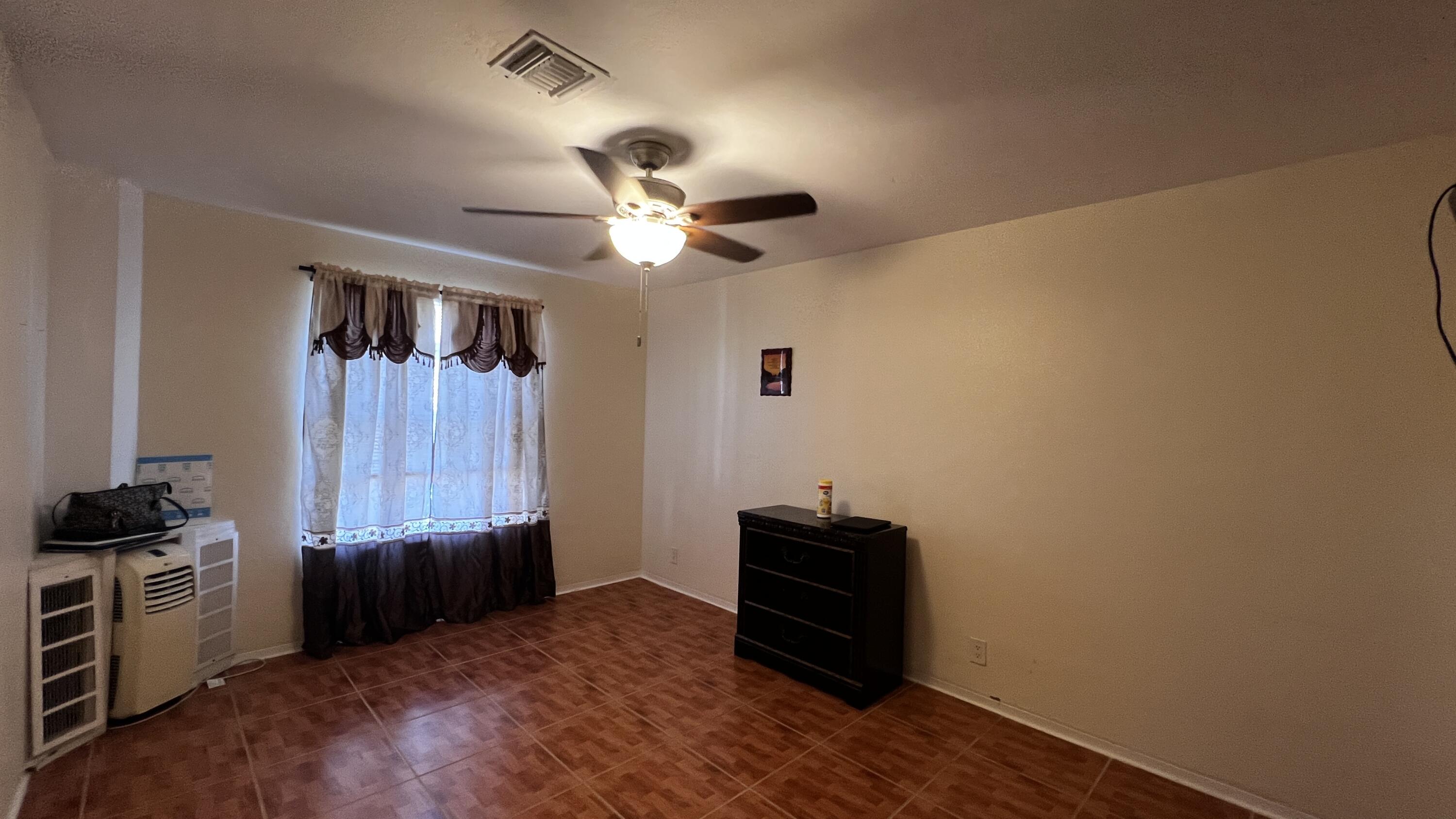 3029 Avenue T Riviera Beach, FL 33404 - Photo 23 of 32 IMG_7250