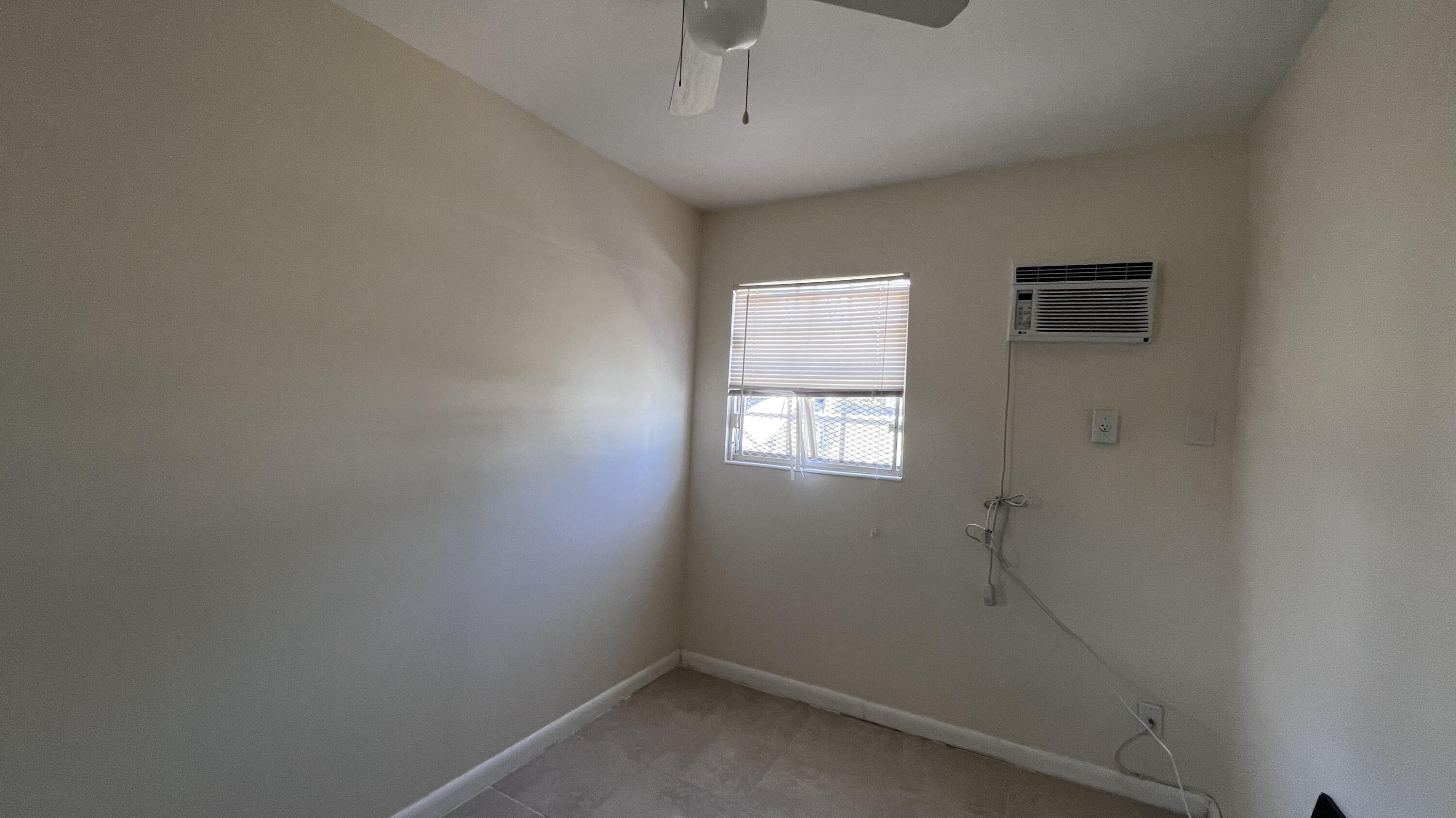 3029 Avenue T Riviera Beach, FL 33404 - Photo 27 of 32 IMG_7254