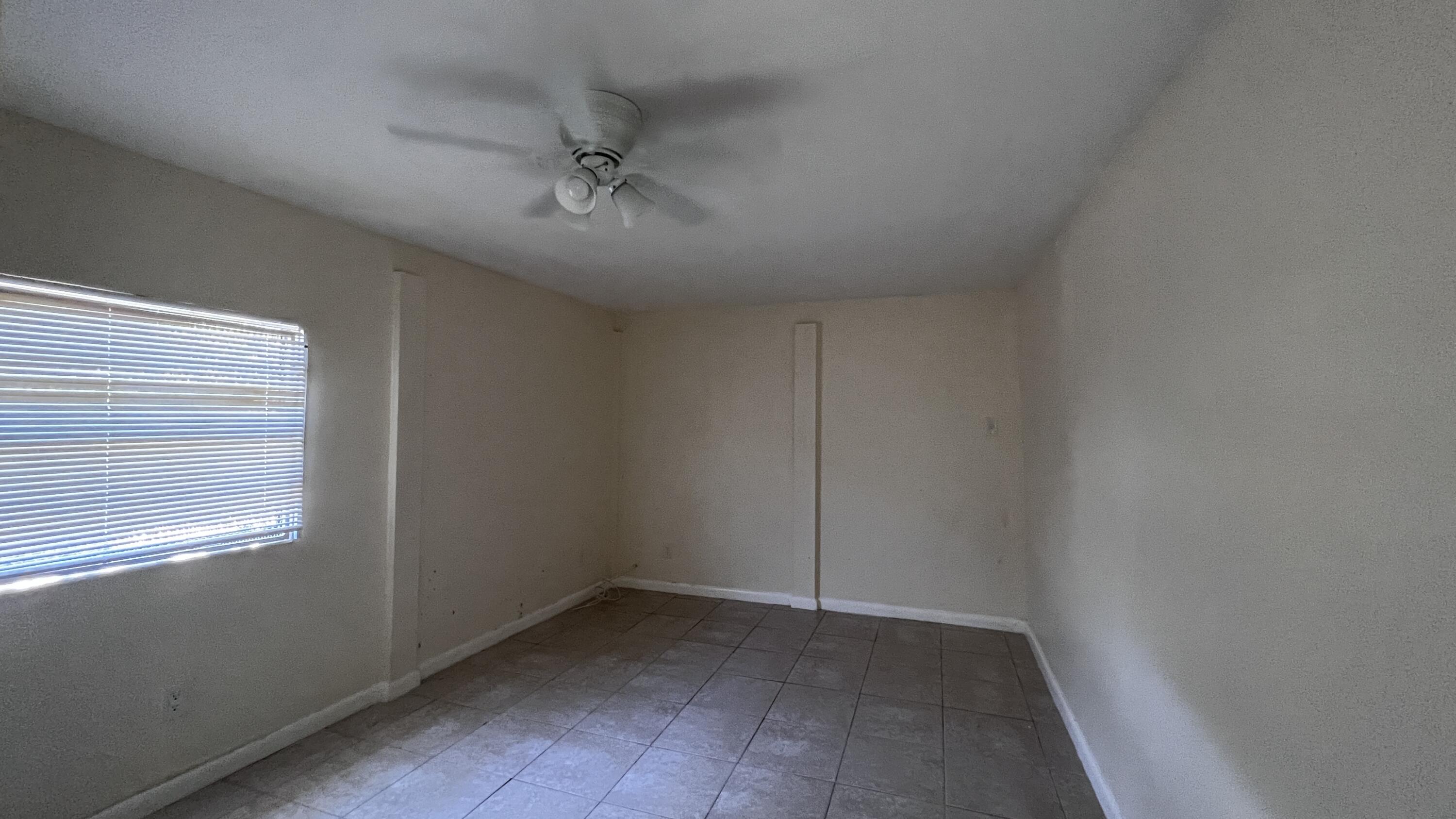 3029 Avenue T Riviera Beach, FL 33404 - Photo 28 of 32 IMG_7255