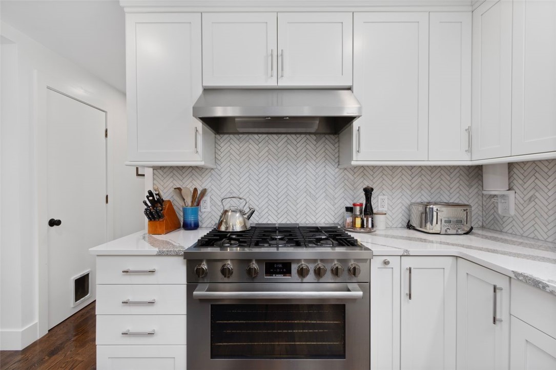 257 Shannock Road South Kingstown, RI 02879 - Photo 8 of 48