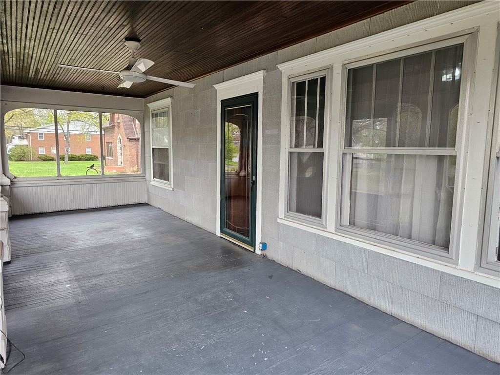 320 East 3rd Street Flora, IL 62839 - Photo 3 of 34 Gallery Image 3