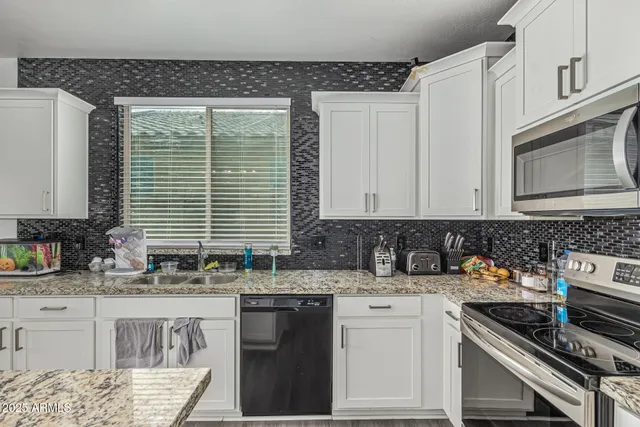 $435,000 | 21561 West Ashleigh Marie Drive, Buckeye, AZ 85326