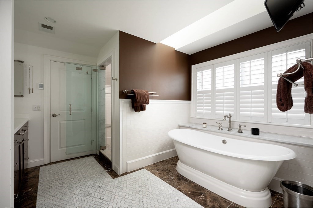 55 Magnolia Way Canton, MA 02021 - Photo 15 of 37