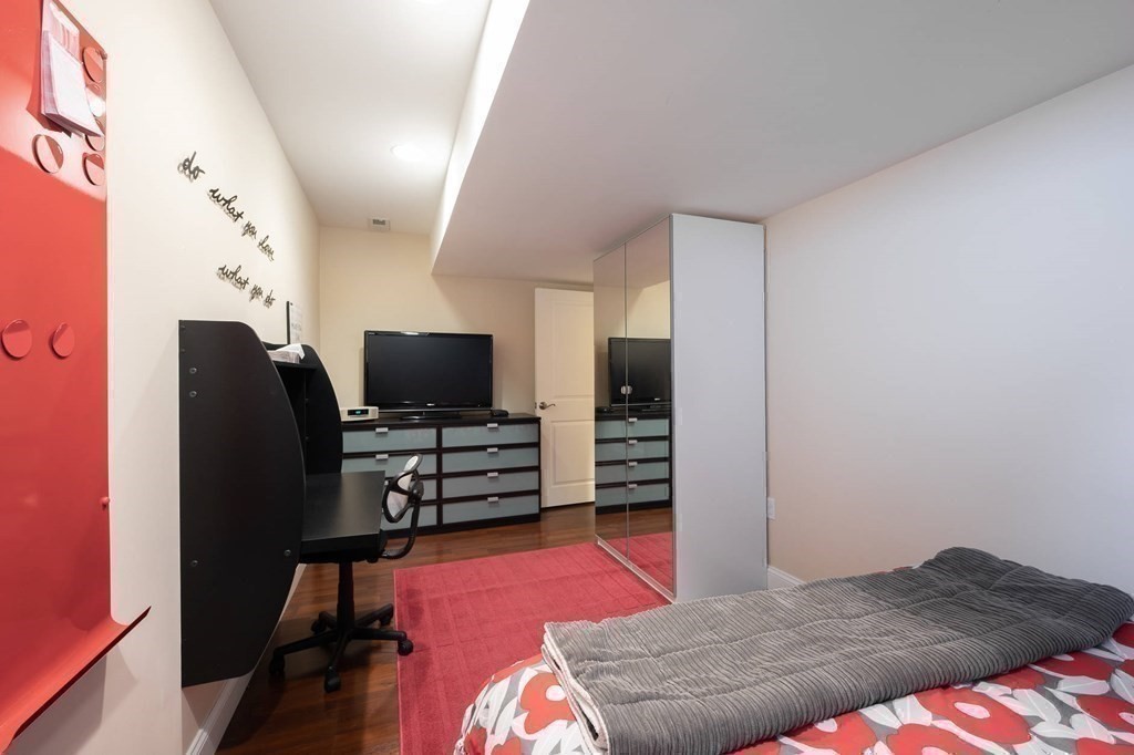 55 Magnolia Way Canton, MA 02021 - Photo 27 of 37