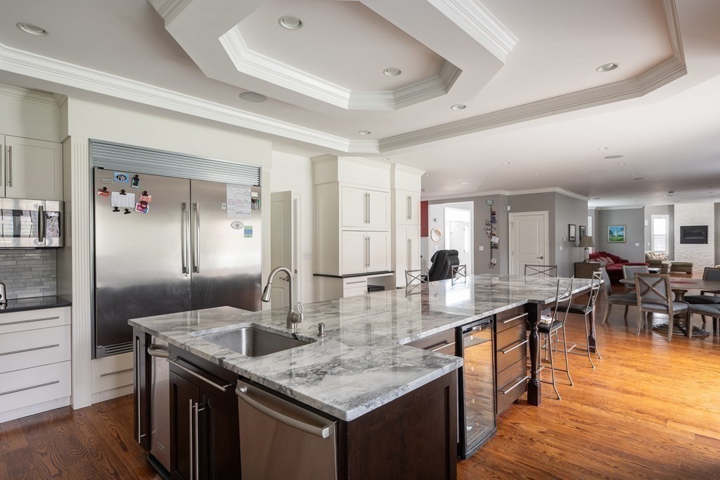 55 Magnolia Way Canton, MA 02021 - Photo 3 of 37