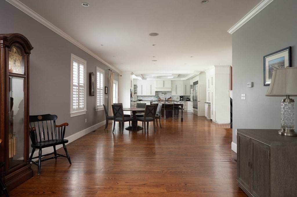 55 Magnolia Way Canton, MA 02021 - Photo 5 of 37