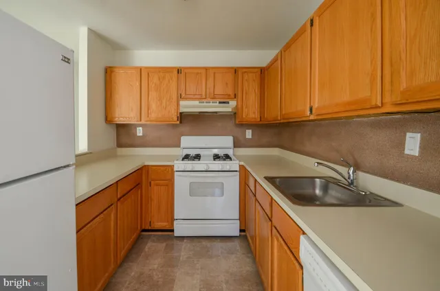 $1,900 | 167 William Penn Drive, Unit 167, Norristown, PA 19403