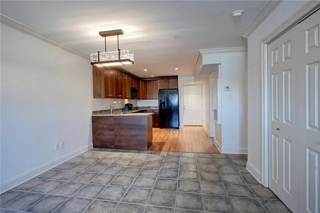 $1,850 | 500 Lake Marina Avenue, Unit 418, New Orleans, LA 70124