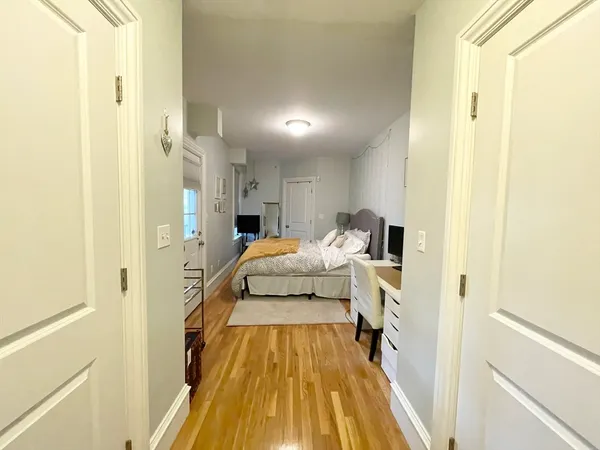 $5,200 | 27-29 Telegraph Street, Unit STREET, Boston, MA 02127