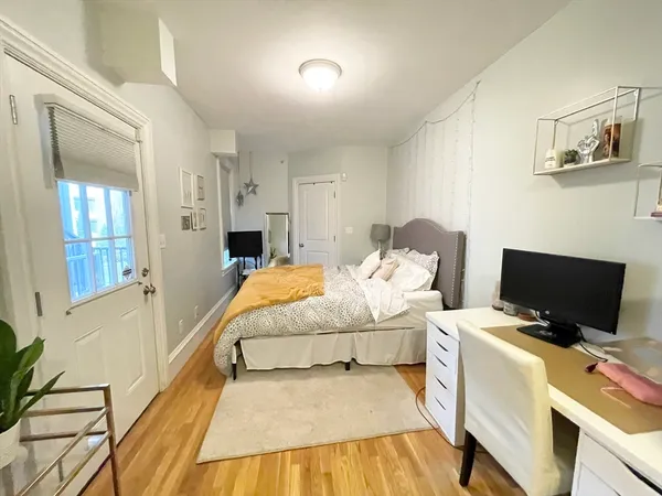 $5,200 | 27-29 Telegraph Street, Unit STREET, Boston, MA 02127