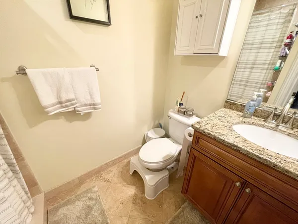 $5,200 | 27-29 Telegraph Street, Unit STREET, Boston, MA 02127