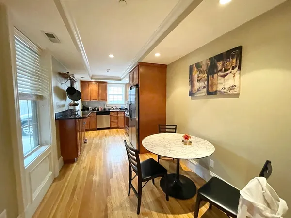 $5,200 | 27-29 Telegraph Street, Unit STREET, Boston, MA 02127