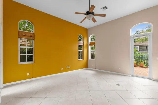 $990,000 | 7348 East Country Club Boulevard, Boca Raton, FL 33487