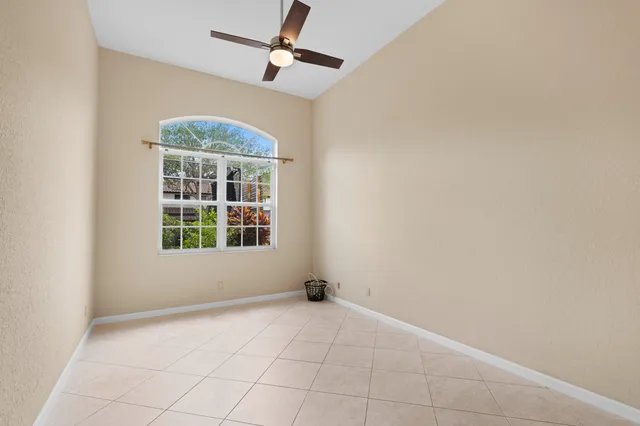 $990,000 | 7348 East Country Club Boulevard, Boca Raton, FL 33487