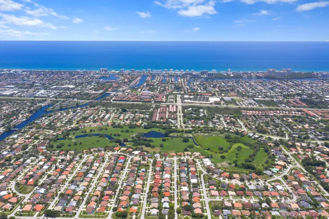 $990,000 | 7348 East Country Club Boulevard, Boca Raton, FL 33487