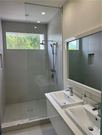 $4,250 | 6326 Northwest 105th Place, Doral, FL 33178