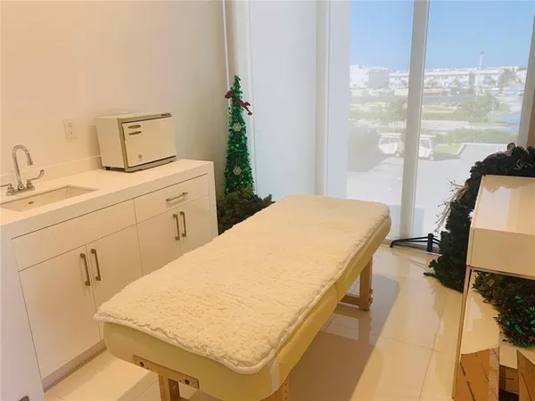 $4,250 | 6326 Northwest 105th Place, Doral, FL 33178