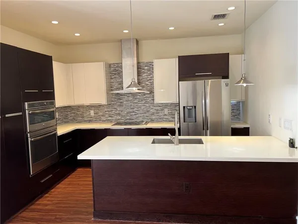 $4,250 | 6326 Northwest 105th Place, Doral, FL 33178