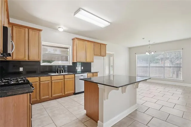 $299,000 | 669 Lake Iberville Court, Ponchatoula, LA 70454