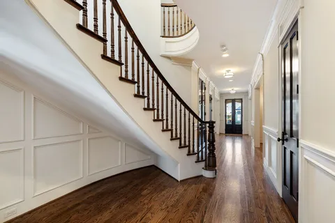 $1,825,000 | 1639 Arlington Street, Houston, TX 77008