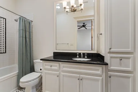 $1,825,000 | 1639 Arlington Street, Houston, TX 77008