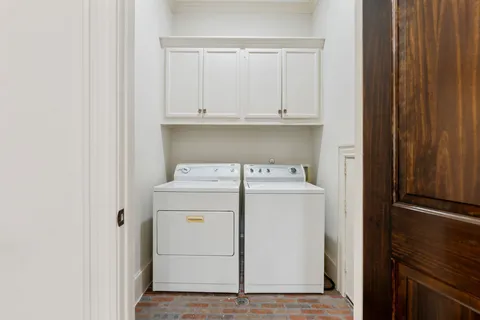 $1,825,000 | 1639 Arlington Street, Houston, TX 77008