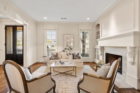 $1,825,000 | 1639 Arlington Street, Houston, TX 77008
